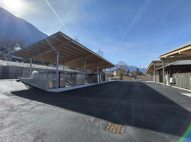 ponte stradale fiume