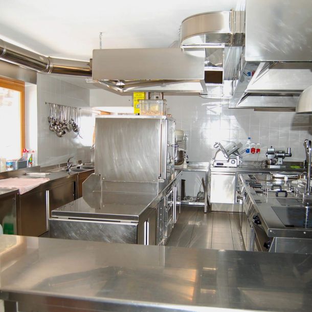 realizzazione-cucina-hotel-negritella